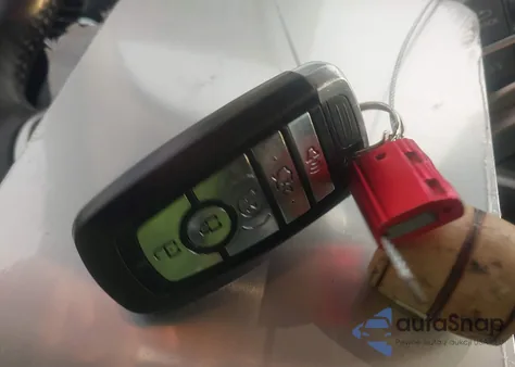 2023 Ford Explorer Xlt z USA, uszkodzony, nr VIN 1FMSK8DH6PGA58757